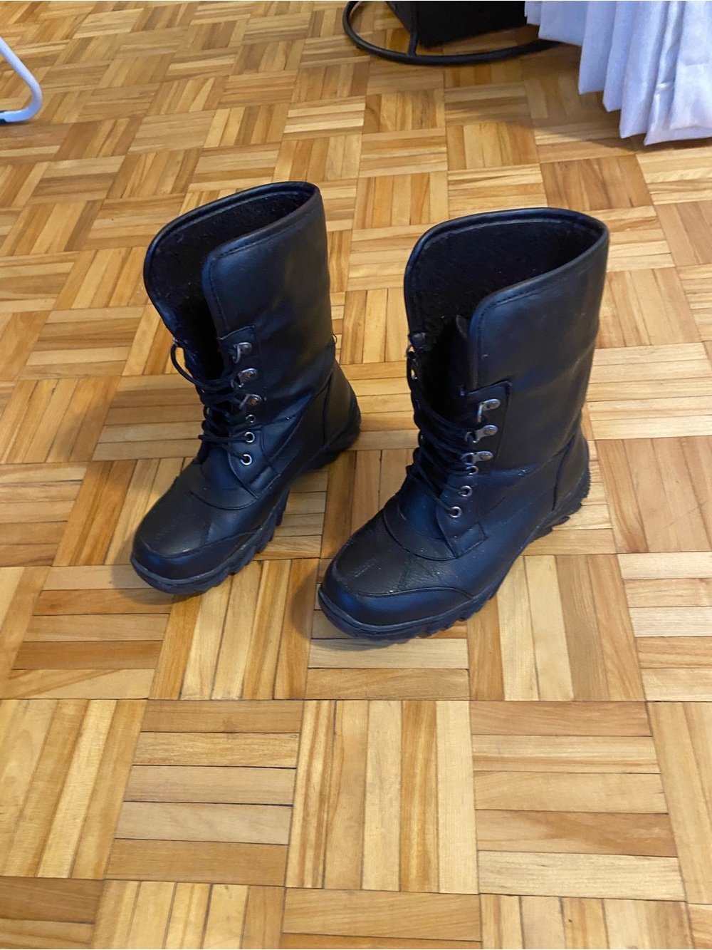 Black Woman’s Lace-Up Winter Boots